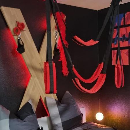 Le Coin Des Desirs Bdsm Apartment สตราสบูร์ก ภายนอก รูปภาพ